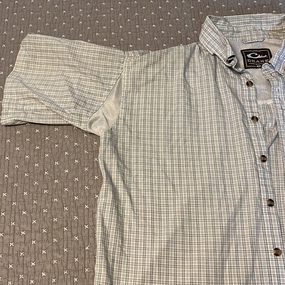 Mens size small but fits like a mens medium - Picture 2 of 4